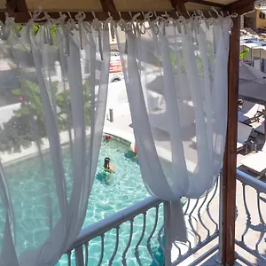 Odysseas Hotel