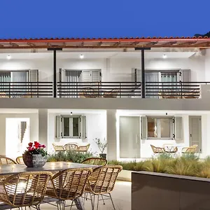 Araliki Apartment